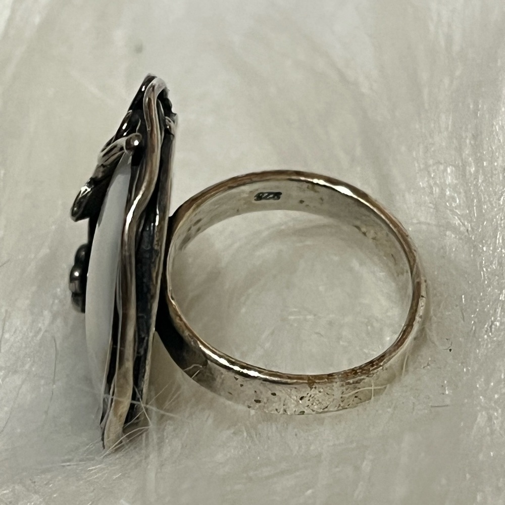 Israel Sterling Mother Of Pearl Ring - Picture 5 of 16